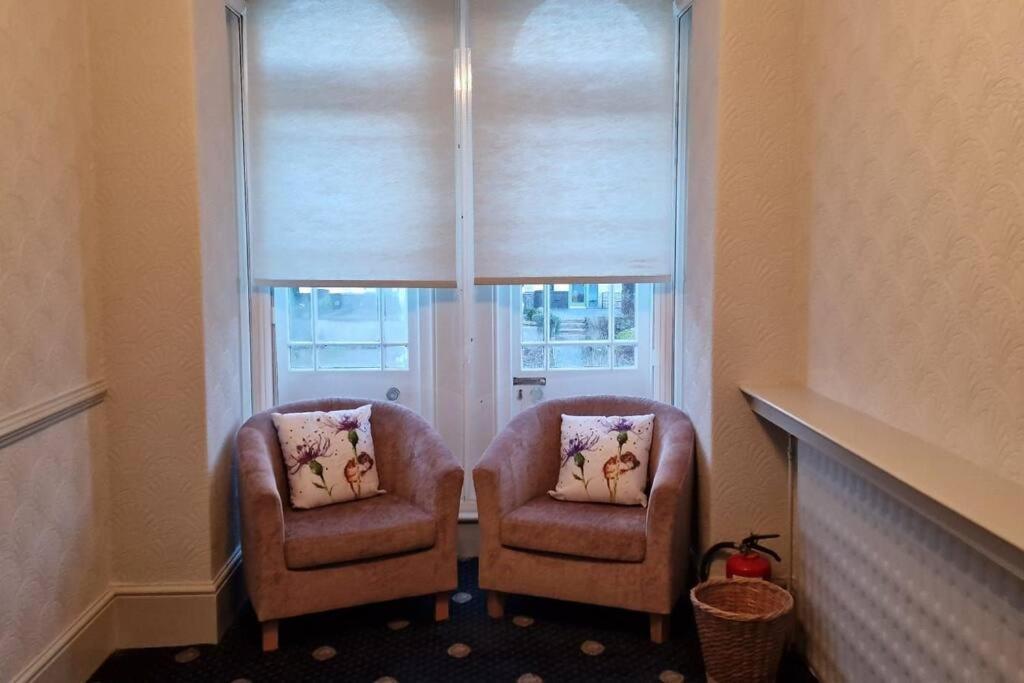 Hotel Hazeldene Aberaeron Esterno foto